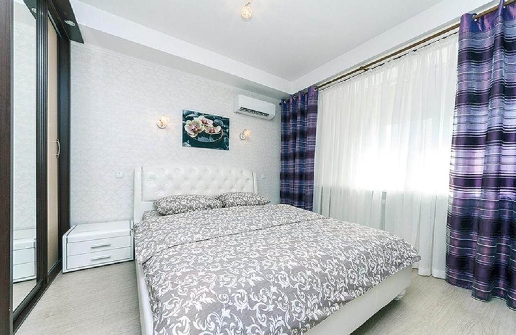 Apartment Baseina Khreschatyk Киев Екстериор снимка